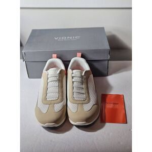 Vionic ladies Venya marshmallow walking shoes Nib